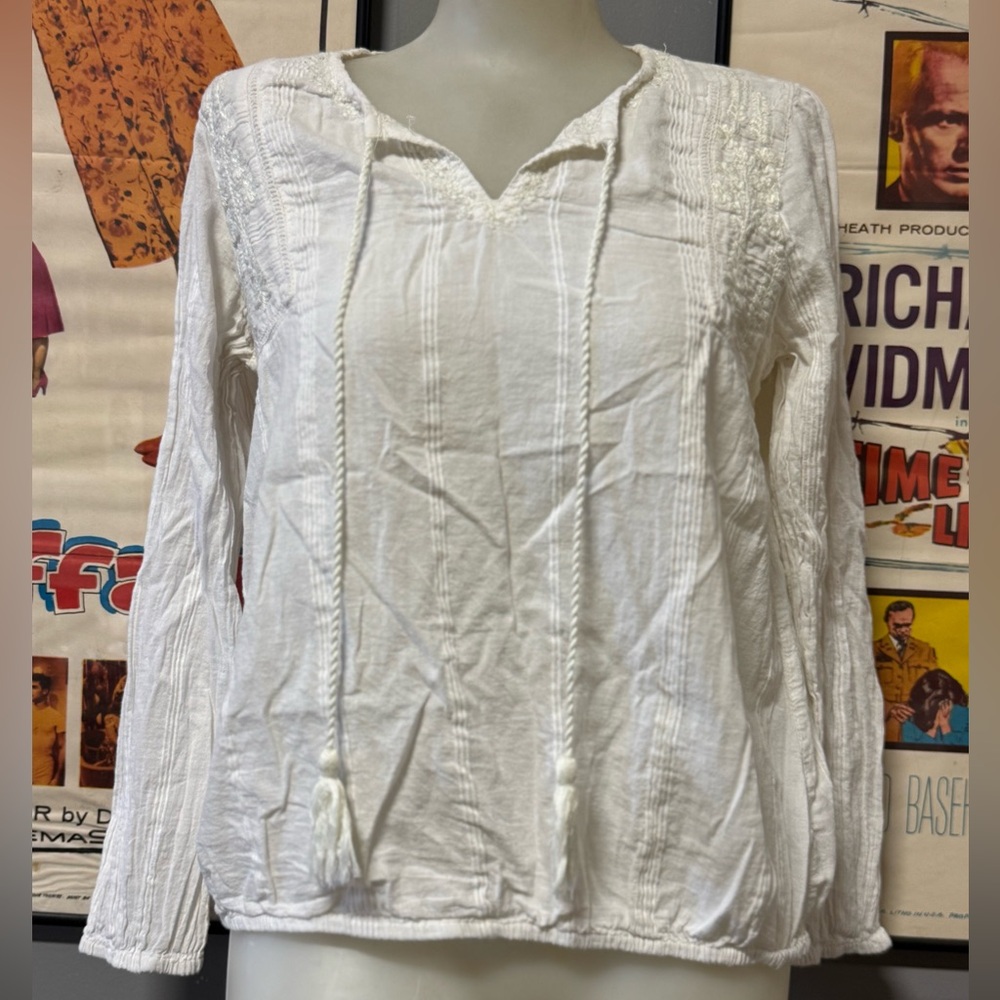 House of Harlow 1960 Ivory Tassels Embroidered Blouse Boho EUC Size Medium